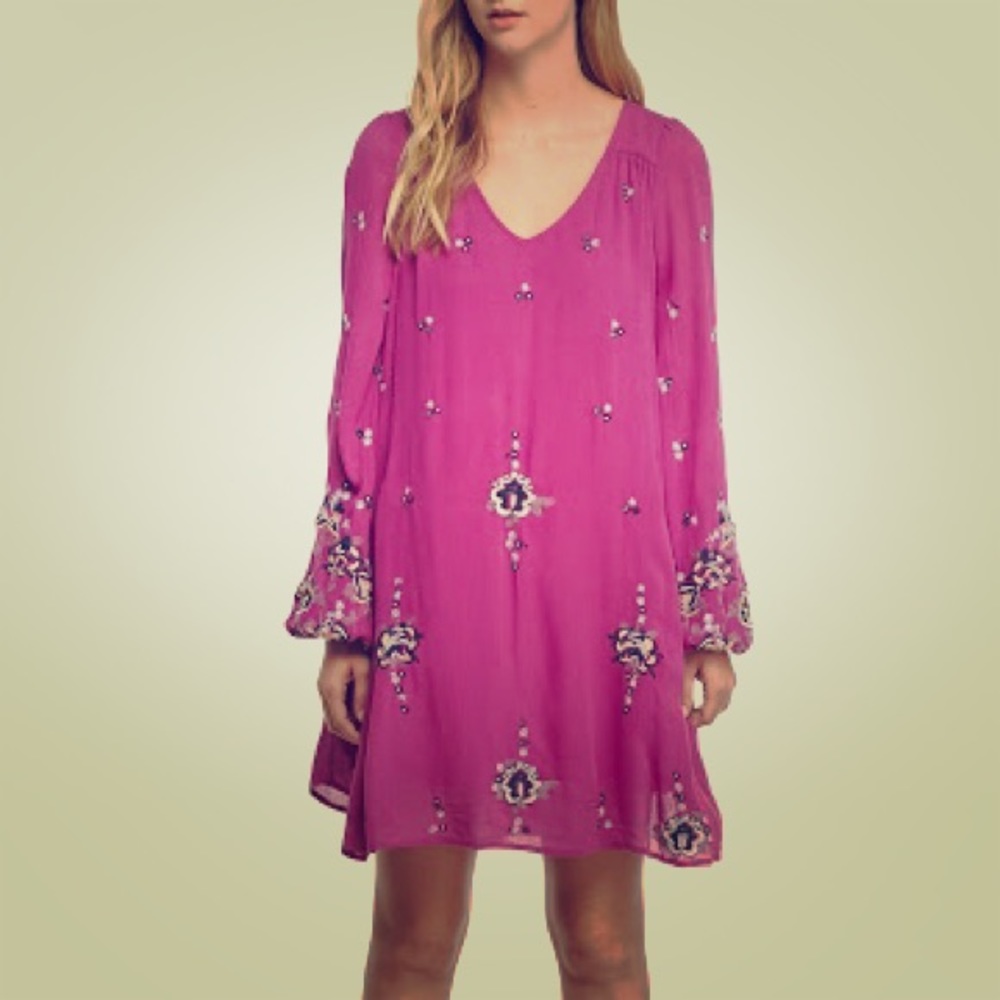 Free People Large lilac embroidered dress